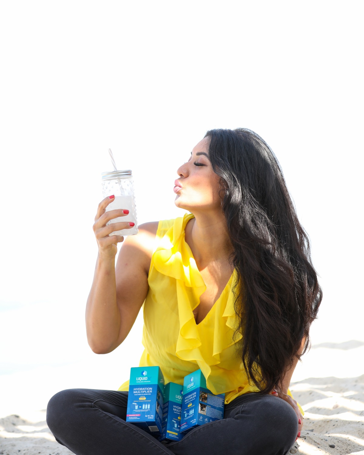 5 Benefits to Staying Hydrated | Liquid I.V. electrolyte drink mix | Orange County Fashion and Lifestyle Blog | Debbie Savage of To Thine Own Style Be True