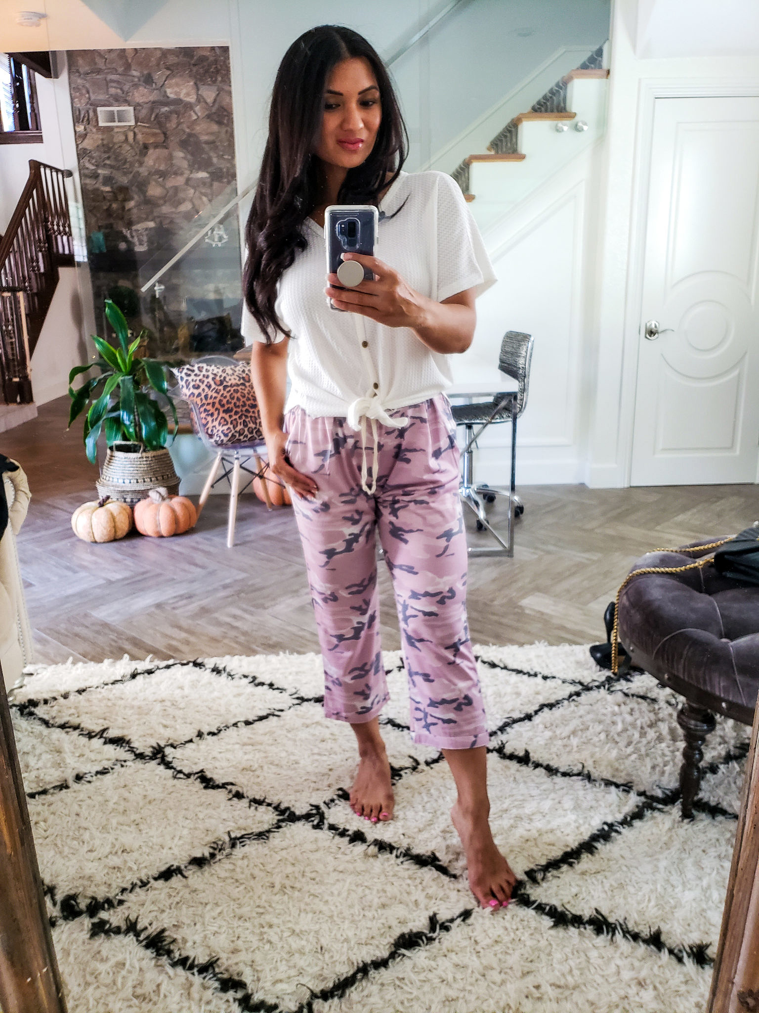 Looking for the perfect clothing? Orange County Blogger Debbie Savage is sharing her current favorite clothing with this Amaryllis Apparel Try-On, click to see it here!