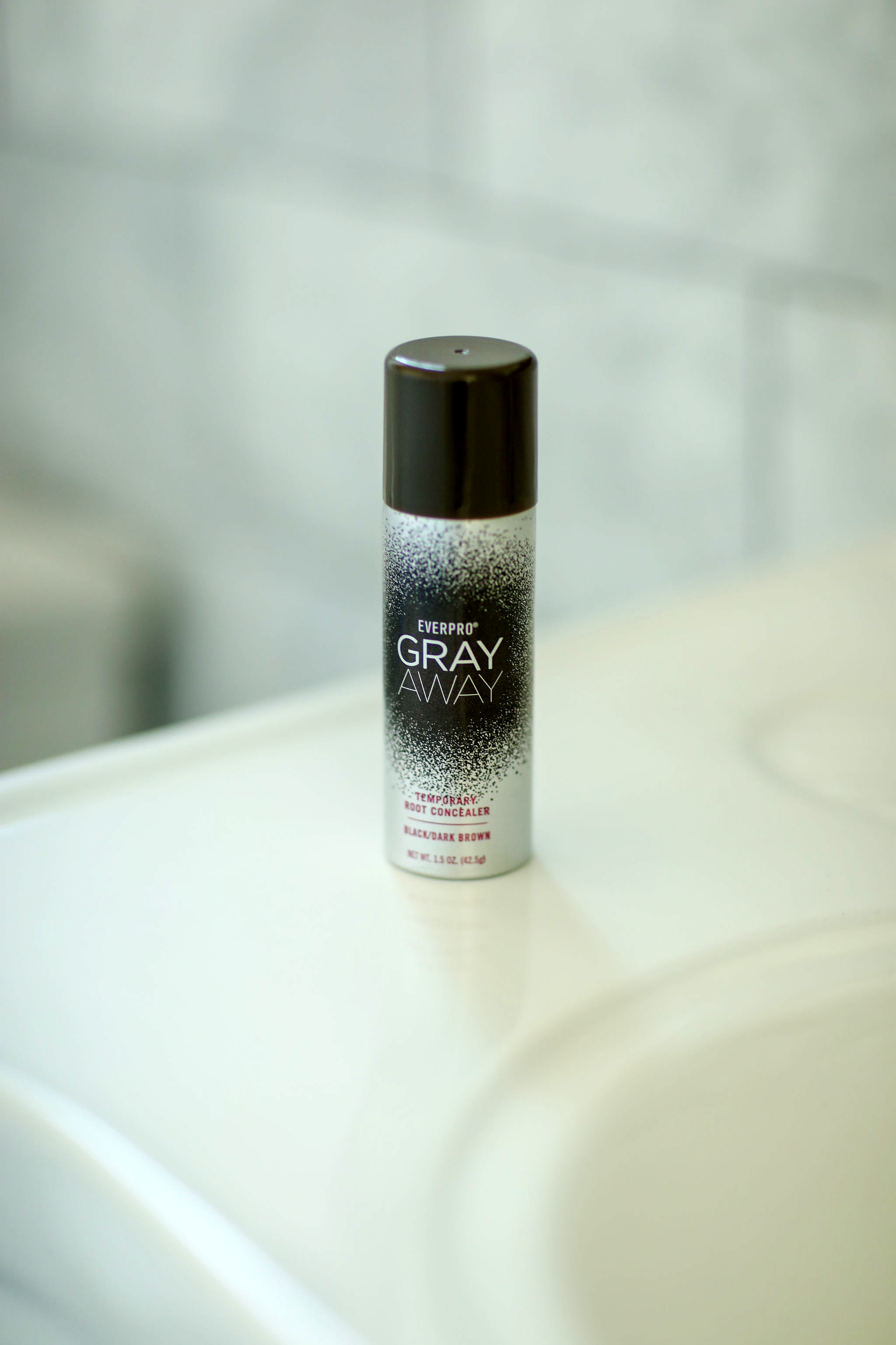 Want to cover those pesky gray hairs? Orange County Blogger Debbie Savage is sharing her top two ways to cover gray hairs like a pro. See them HERE!