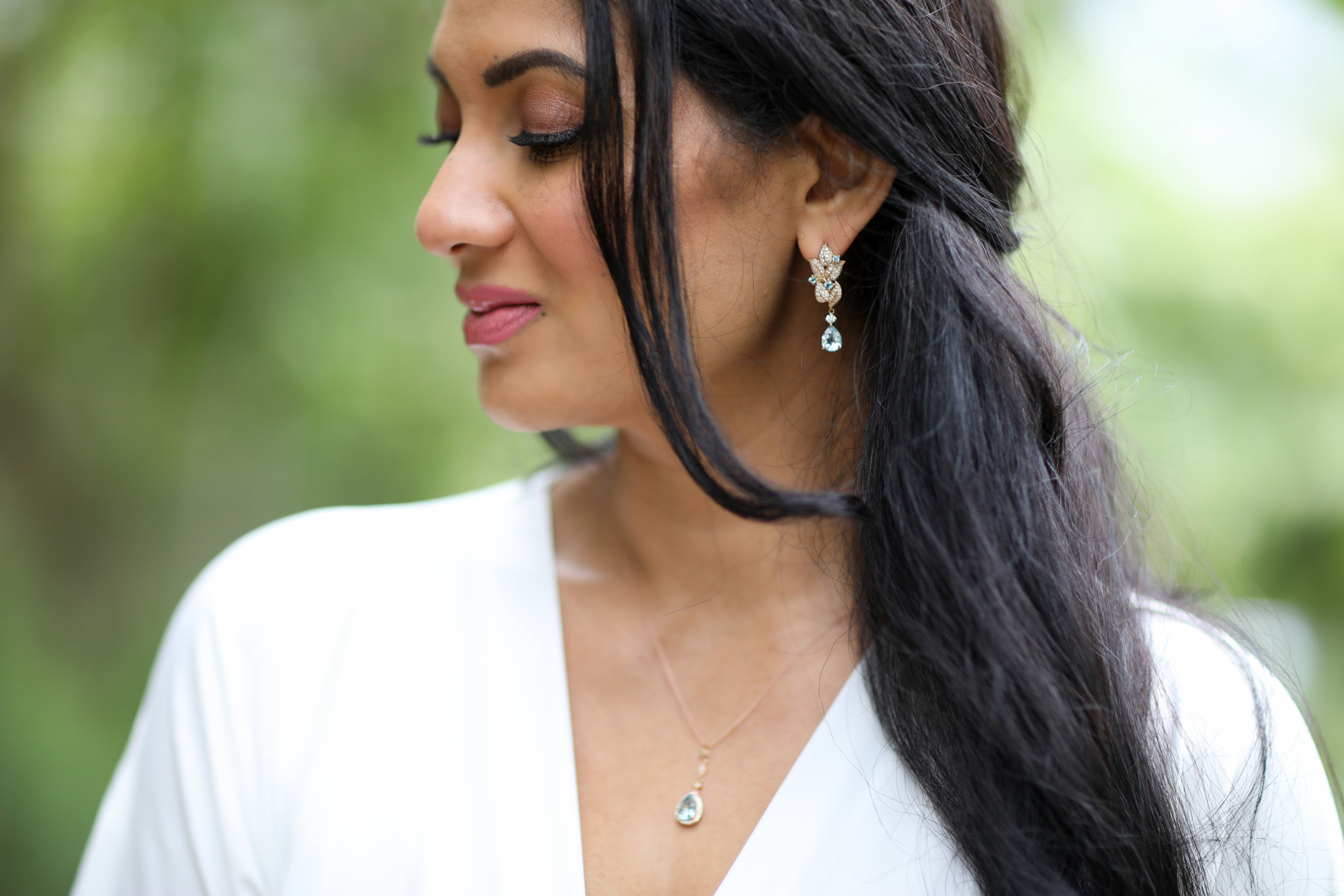 Looking for the perfect mother's day gift? Orange County Blogger Debbie Savage is sharing her favorite Mother's Day gift ideas with angara jewelry here!