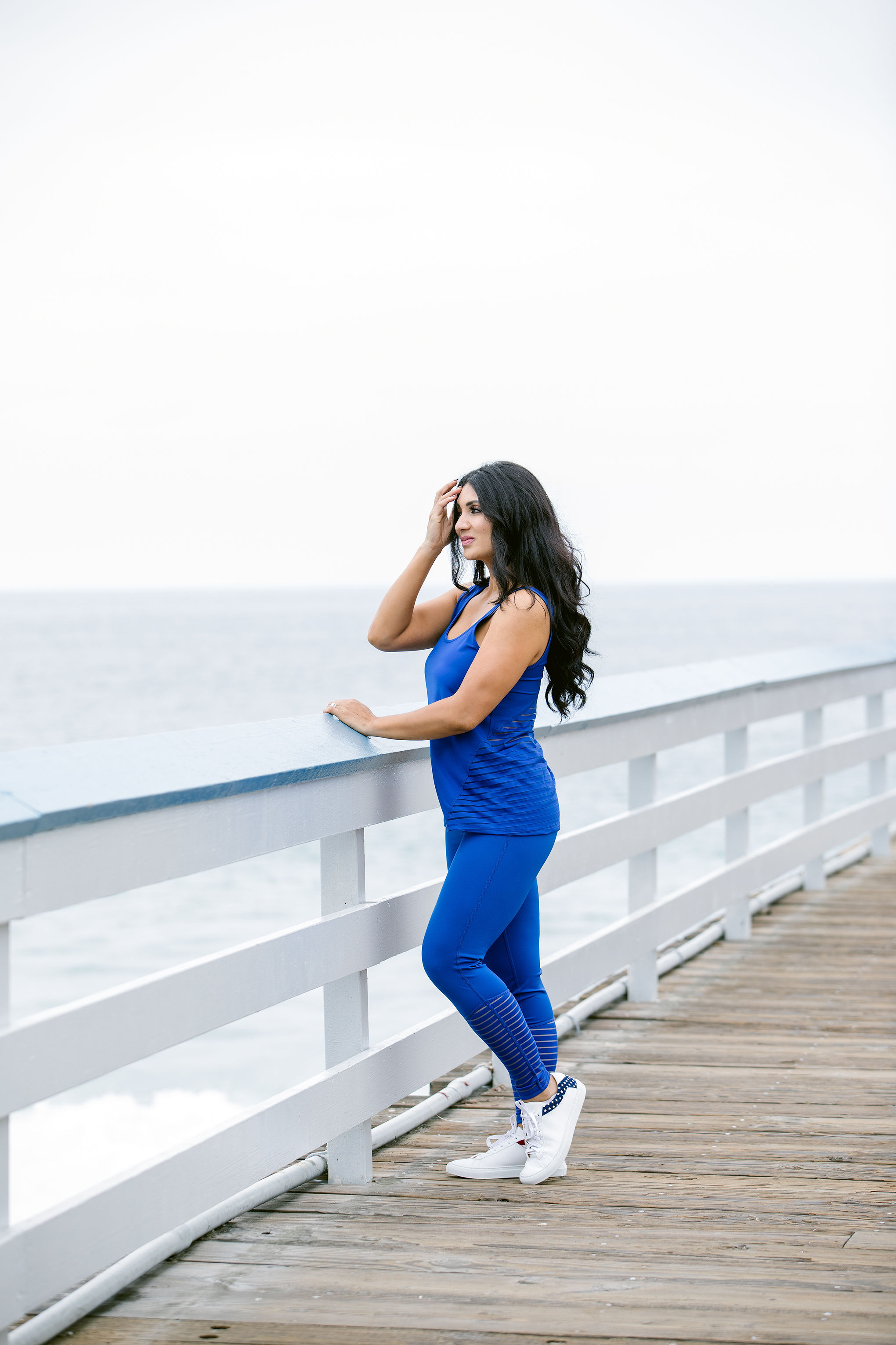 Who would have thought cute active wear will help you stay motivated when it comes to working out. Orange County Blogger Debbie Savage is sharing how to stay motivated and stylish at the same time here!