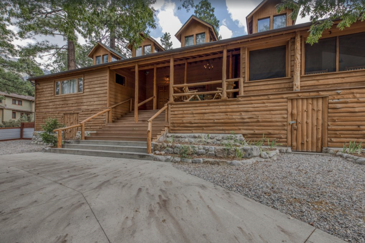 Book your summer vacation with Vrbo: Idyllwild, California 